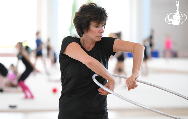 Choreographer Irina Zenovka during the training session