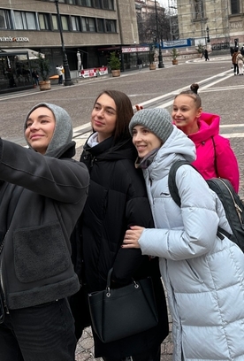 Гимнастки и тренеры Академии отправились на прогулку по Будапешту
