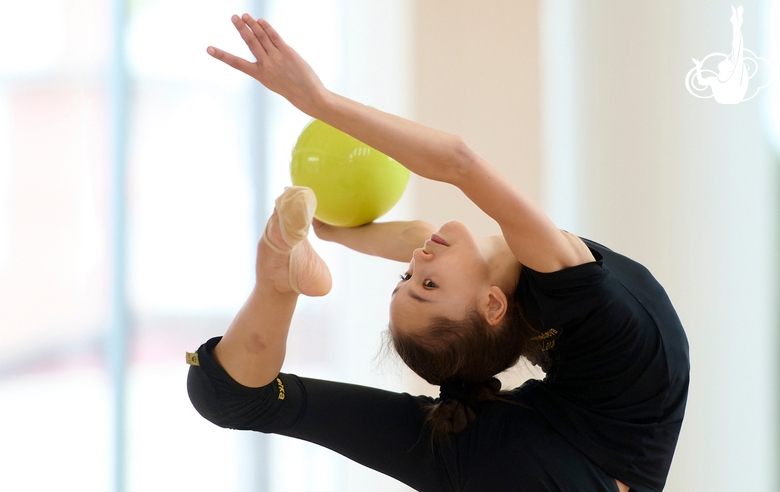 Valeria Medvedeva during the ball exercise