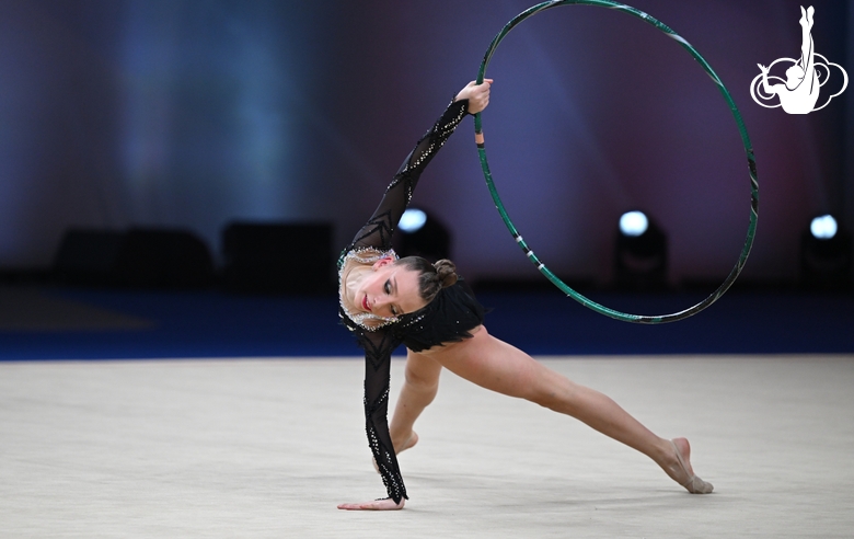 Elizabeth Brieskorn during the hoop exercise