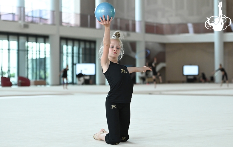 Еще одна гимнастка из Гатчины будет жить и тренироваться в Академии