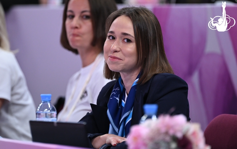 Judge Olga Minigalina during the competition