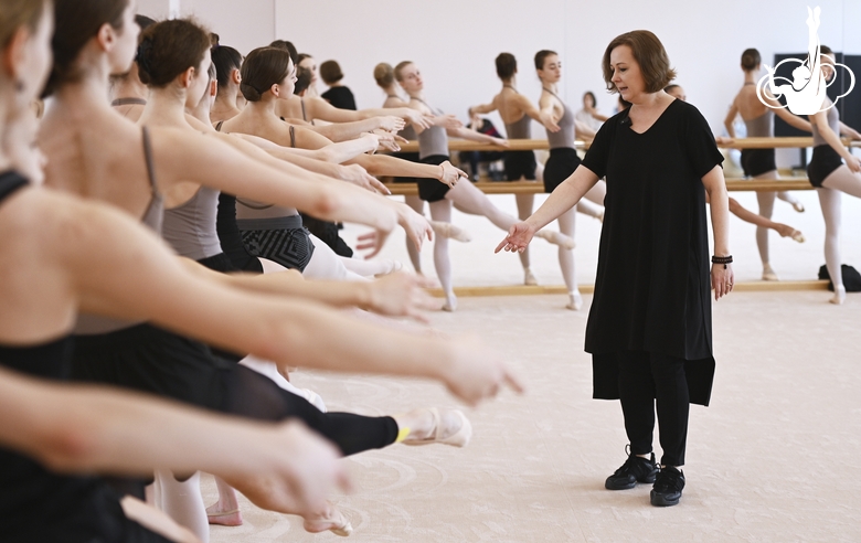 Yulia Kasenkova, senior teacher at the Vaganova Russian Ballet Academy conducts a master-class