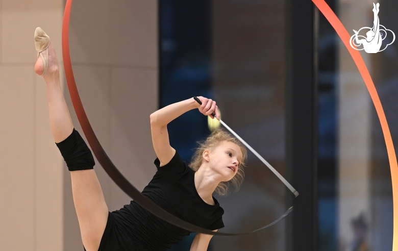 Kristina Voitenko during an exercise with a ribbon