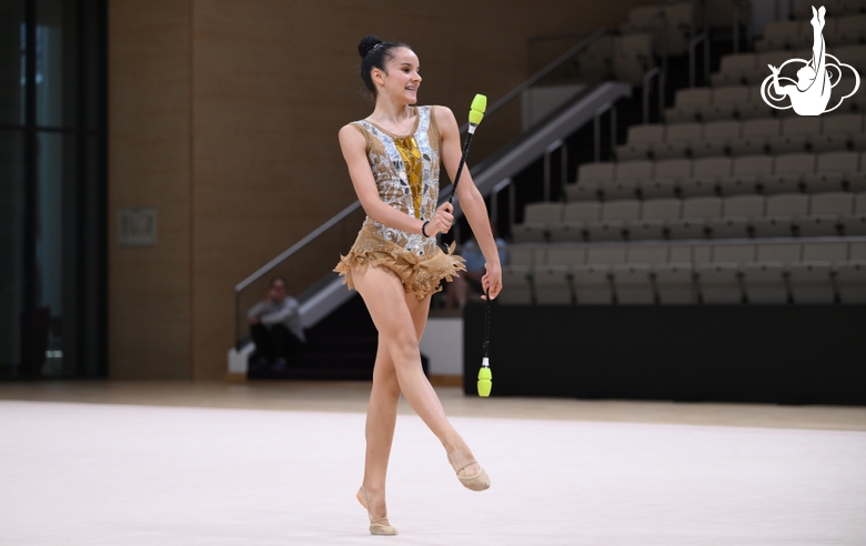 Кубинская гимнастка Изабелла Рохас во время контрольной тренировки в Академии перед чемпионатом мира