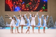 Гимнастки Академии во время новогодней елки