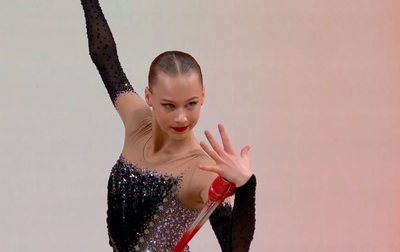 Хотим поделиться видео выступления Ксении Салий с булавами на международных соревнованиях в Пекине