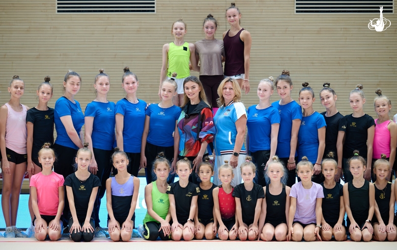 Olympic champion Alina Kabaeva, Evelina Tandalova, Ksenia Savinova, Yana Zaikina, and gymnasts and coaches from Belgorod and Bryansk