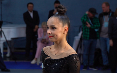 Поздравление Марии Борисовой из Санкт-Петербурга с победой в упражнении с лентой от олимпийской чемпионки