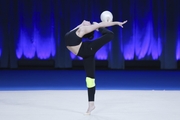 Cheng Xiyuan during an exercise with a ball at floor testing