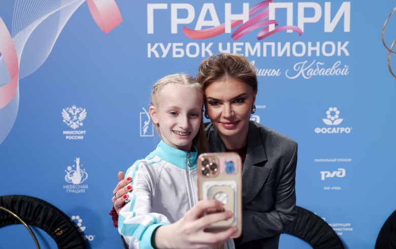 18 марта 2026 года. Олимпийская чемпионка на международном турнире «ГРАН-ПРИ. Кубок чемпионок имени Алины Кабаевой» в Санкт-Петербурге