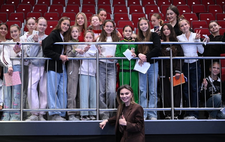 September 19, 2026. Olympic champion Alina Kabaeva with fans at the third stage of the Cup of the Strongest in St. Petersburg