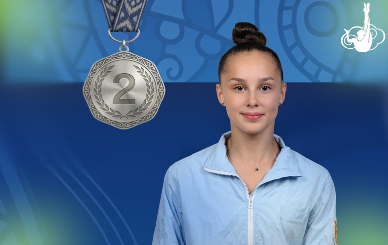 Мария Борисова завоевала серебро в финале с обручем на этапе Кубка мира в Ташкенте