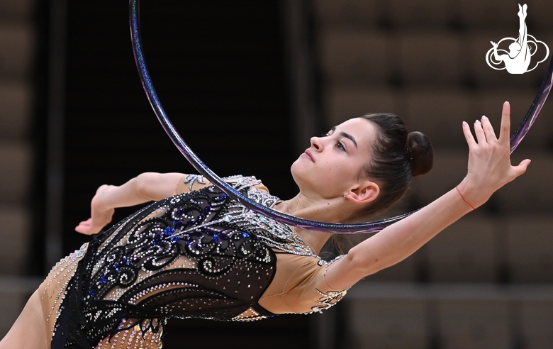 Anna Vakulenko with a hoop during the control training session