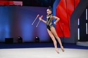 Mariia Borisova during the exercise with clubs