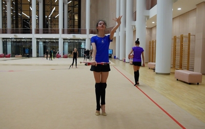 Working on proper pirouette technique with an Olympic champion