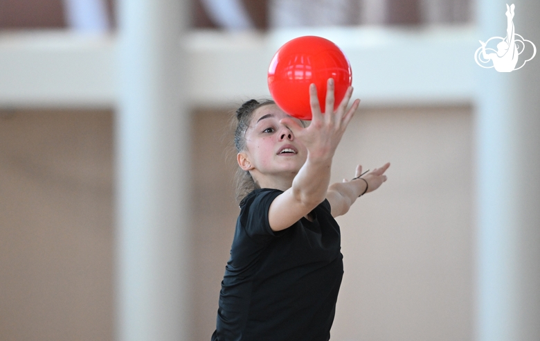 Mariia Borisova during an exercise with a ball during preparation training for the BRICS Games