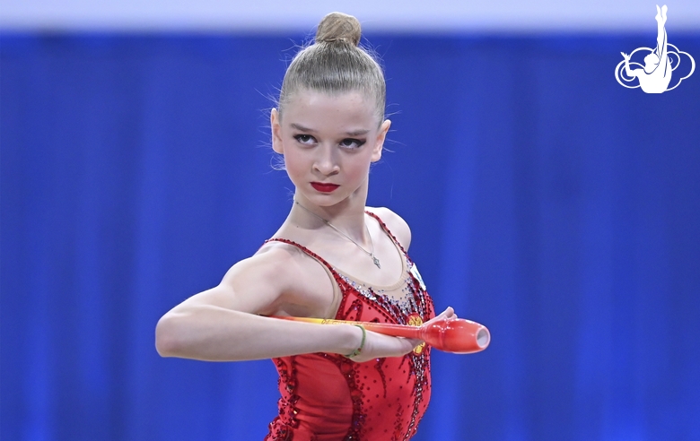 Alexandra Borisova during an exercise with clubs