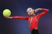 Li Qiannuo during the ball exercise