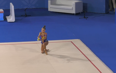 Let's admire Ksenia Savinova's dizzying fouettés