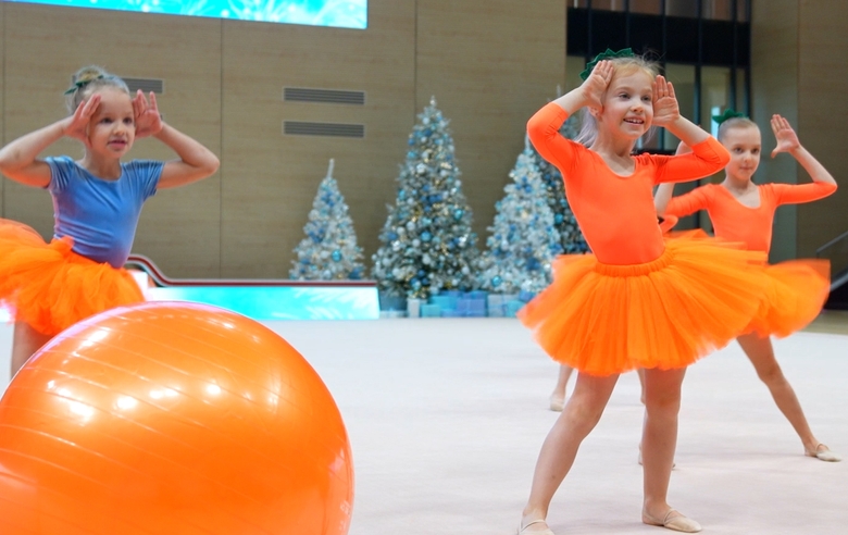 Традиционная новогодняя елка в Академии все ближе!