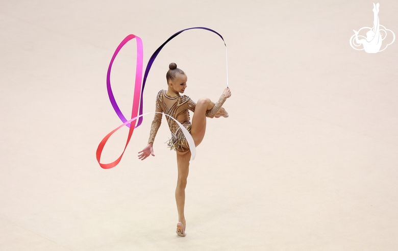 Kristina Voitenko during an exercise with a ribbon