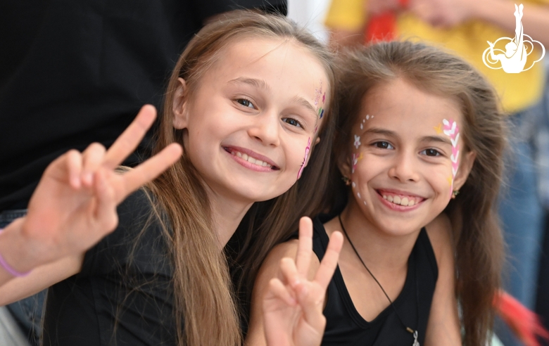 Academy students Yana Zaikina and Sabina Samatova