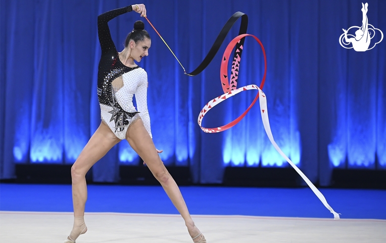 Alina Harnasko during an exercise with a ribbon