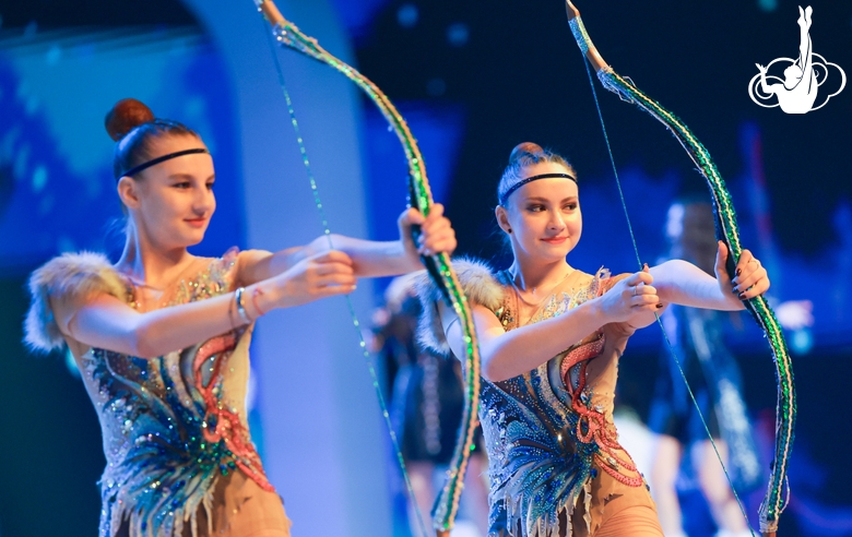 Gymnasts in the Altai routine