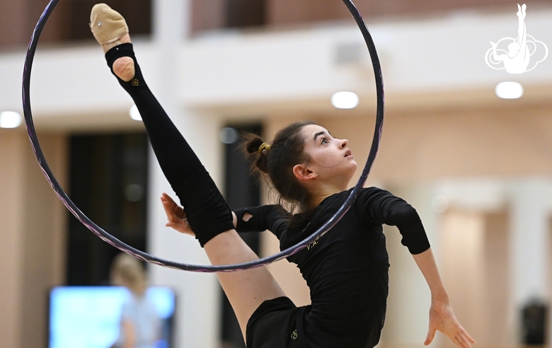 Anna Vakulenko during an exercise with a hoop