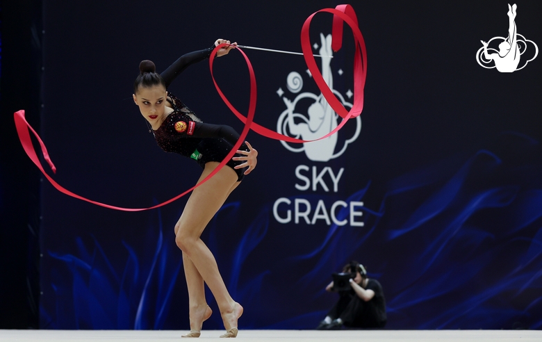 Mariia Borisova during an exercise with a ribbon