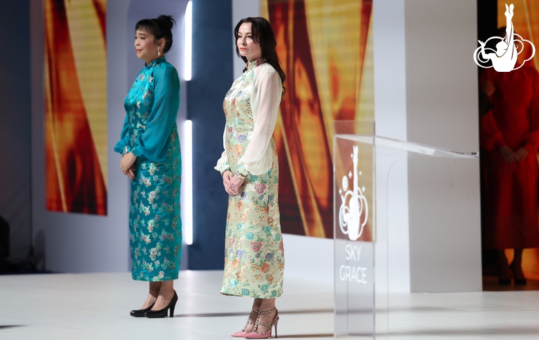 Lori Fung and Yulia Barsukova at the official opening ceremony of the anniversary Sky Grace Cup International Tournament and Beijing Top Open 2025