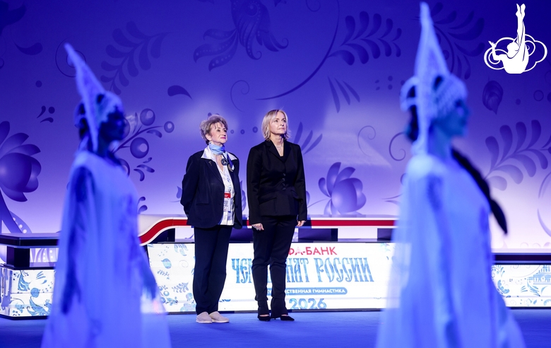 Главный судья Наталья Лащинская и главный тренер сборной России Татьяна Сергаева на церемонии открытия