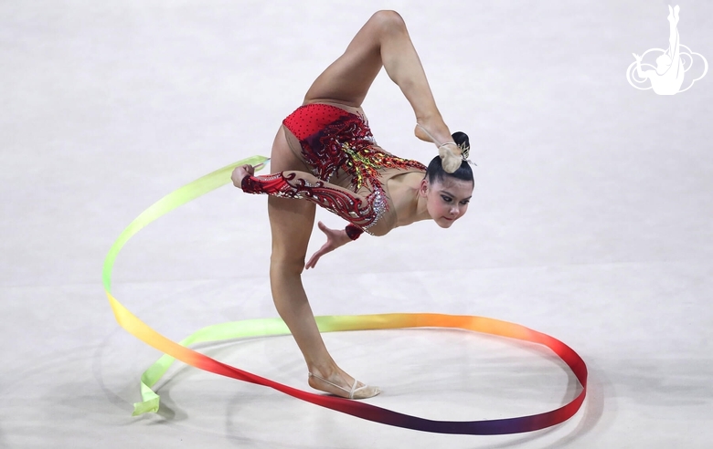 Exercise with a ribbon. Lala Kramarenko (Russia)