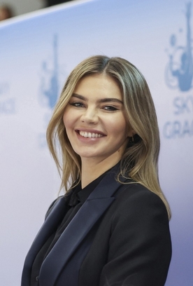 12 мая день рождения отмечает олимпийская чемпионка Алина Кабаева