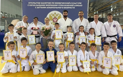 На «Сириус Арене» прошла аттестация на желтый пояс для дзюдоистов 7-8 лет