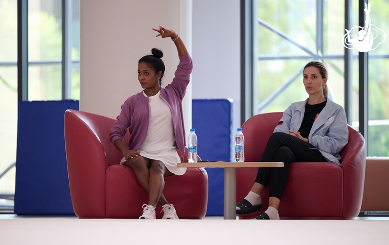 Coaches Pooja Surve and Olga Frolova during training