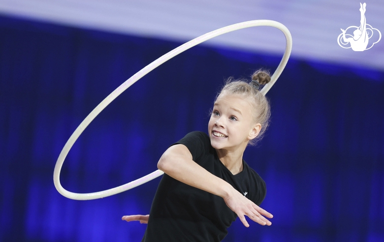 Kristina Voitenko during an exercise with a hoop at floor testing