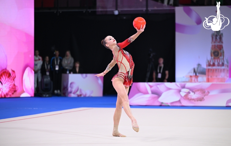 Daria Verenich during an exercise with a ball