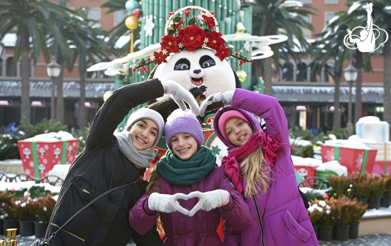 Maya Salum, Alisa Kochemazova and Alena Kochemazova