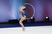 Nelli Saghatelyan during the hoop exercise