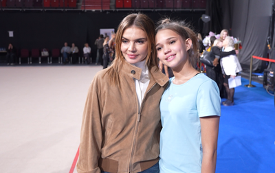 На чемпионате России с 8 Марта олимпийскую чемпионку поздравили почетные гости турнира