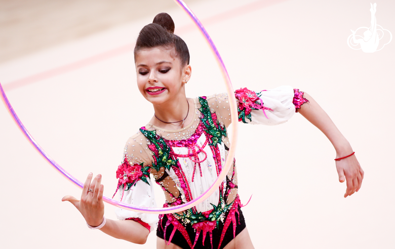 Gymnast from the DPR Karolina Tarasova during an assessment training session