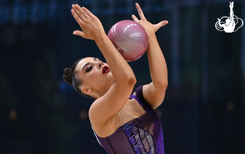 Lala Kramarenko during the ball exercise