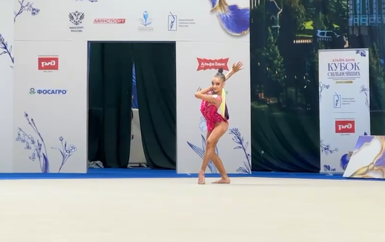 The atmosphere in the stands during the first stage of the Cup of the Strongest energized all the participants