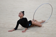 Aiganym Rysbek during the hoop exercise