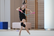 Ksenia Savinova during an exercise with clubs