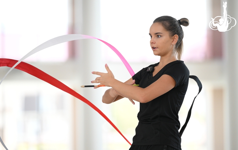 Dina Averina during the training session in the Academy