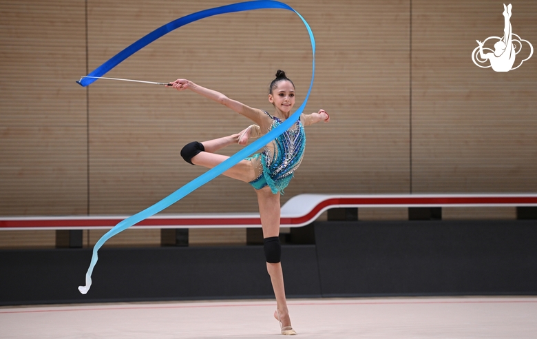 Valeria Medvedeva during an exercise with a ribbon at a control training session