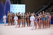 Гимнастки во время парада